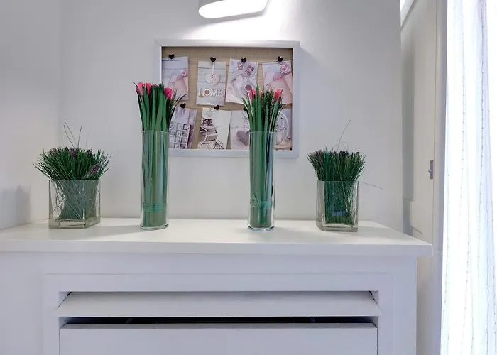 Margot Apartment By Mamo Florence, Italy