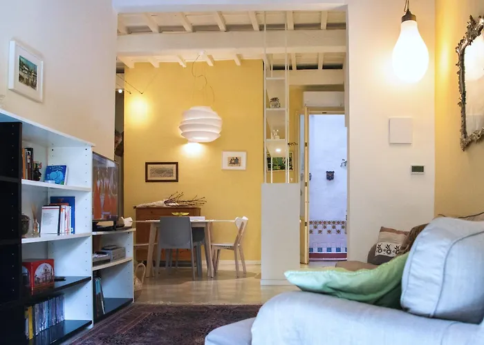 Agnolo First Two Bedrooms Apartment Close To Duomo Florence, Italy