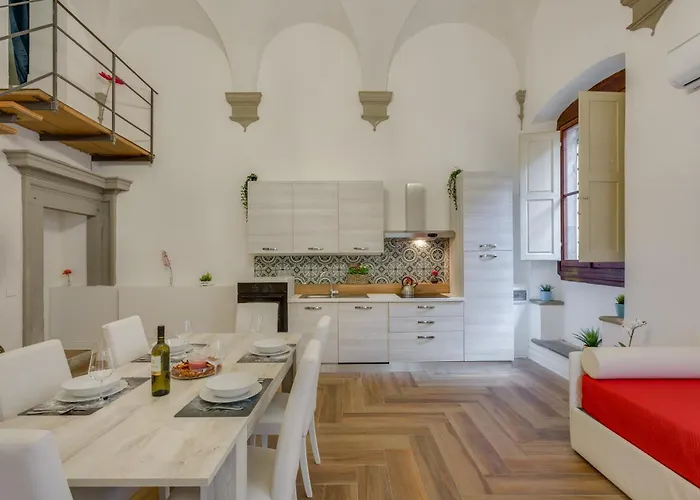 Accommodation In Florence - Duomo, Italy