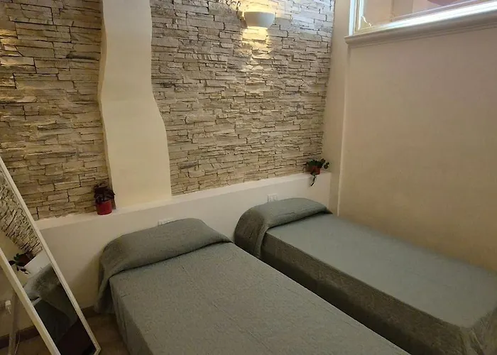 Borgo San Frediano Hideaway Apartment Florence, Italy