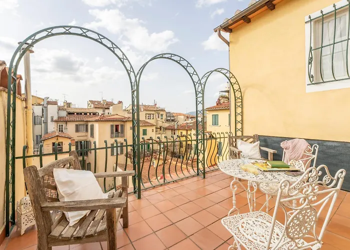 Cathedral Charme Apartment Florence, Italy