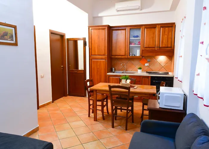 Calzaioli Apartment - Steps From The Duomo Florence, Italy