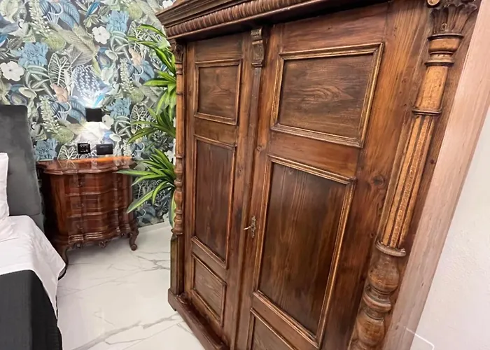 Suites - Ghibellina 92 Florence, Italy
