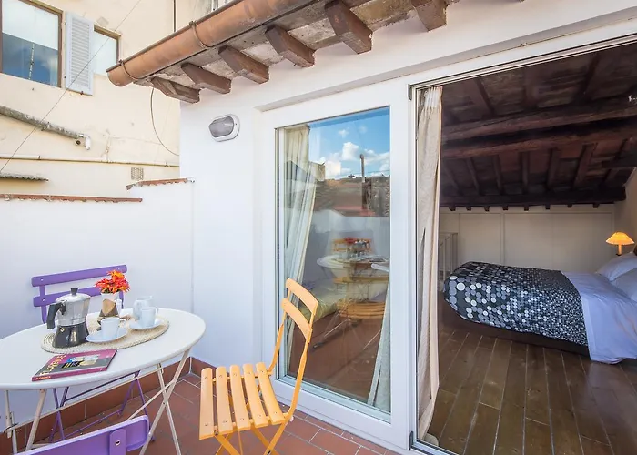 Uffizi Gallery Rooftop Apartment By Mamo Florence, Italy